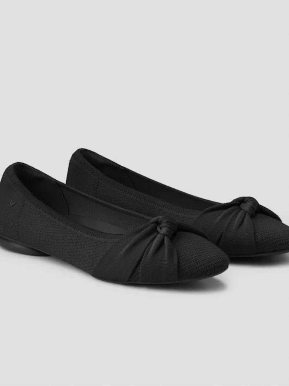Vivaia black made